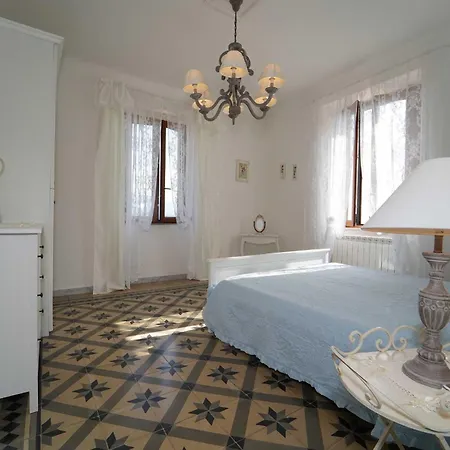 Villa Matilde 12 Pax By Villasretreats